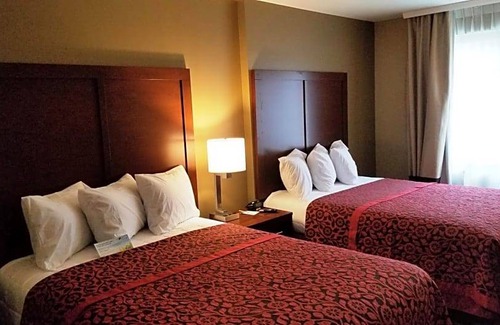 Flatlands Hotel | 2-Star Hotel ∙ Days Inn by Wyndham Brooklyn Marine Park