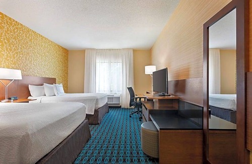 Fifeville Hotel | 2-Star Hotel ∙ Fairfield Inn & Suites by Marriott Charlottesville Downtown/University Area
