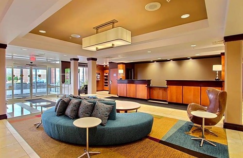 Oak Creek Hotel | 2-Star Hotel ∙ Fairfield Inn & Suites by Marriott Milwaukee Airport