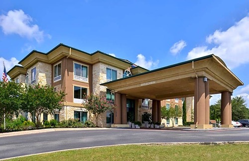 Sunset Valley Hotel | 2-Star Hotel ∙ Holiday Inn Express Hotel & Suites Austin SW - Sunset Valley, an IHG Hotel
