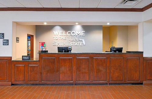 Lady Lake Hotel | 2-Star Hotel ∙ Hampton Inn & Suites Lady Lake/The Villages
