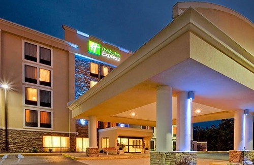 Wilkes-Barre Hotel | 2-Star Hotel ∙ Holiday Inn Express Wilkes Barre East, an IHG Hotel