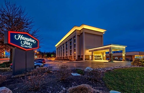 Charlottesville Hotel | 2-Star Hotel ∙ Hampton Inn Charlottesville