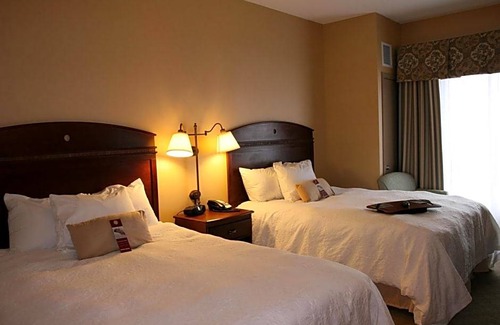 Watertown Hotel | 2-Star Hotel ∙ Hampton Inn Watertown