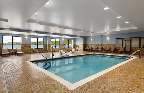 Penn Yan Hotel | 2-Star Hotel ∙ Hampton Inn Penn Yan, NY