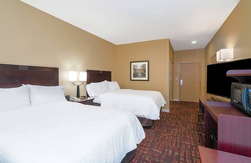 Corydon Hotel | 2-Star Hotel ∙ Hampton Inn Corydon
