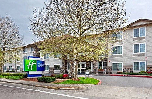 Corvallis Hotel | 2-Star Hotel ∙ Holiday Inn Express Corvallis-On the River, an IHG Hotel