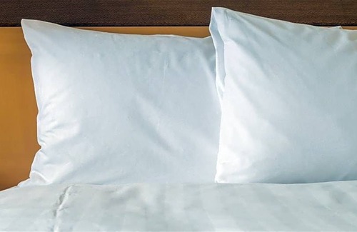 Westley Hotel | 2-Star Hotel ∙ Holiday Inn Express Westley, an IHG Hotel