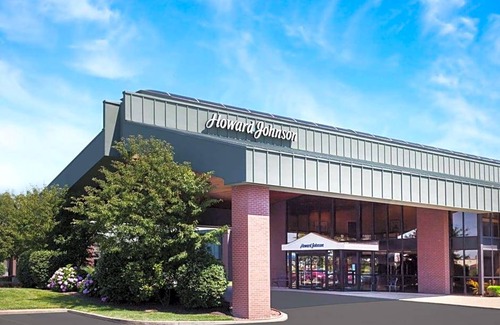 Evansville Hotel | 2-Star Hotel ∙ Howard Johnson by Wyndham Evansville East