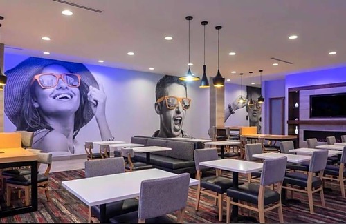Lake Delton Hotel | 2-Star Hotel ∙ La Quinta Inn & Suites by Wyndham Wisconsin Dells