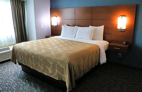 Calcium Hotel | 2-Star Hotel ∙ Quality Inn & Suites Watertown Fort Drum