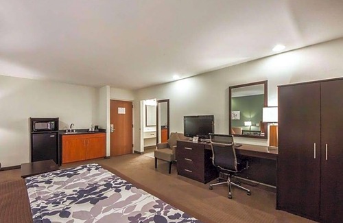 Edmond Hotel | 2-Star Hotel ∙ Sleep Inn & Suites Edmond near University