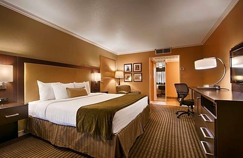 Dunbar Spring Hotel | 2-Star Hotel ∙ Best Western Royal Sun Inn & Suites