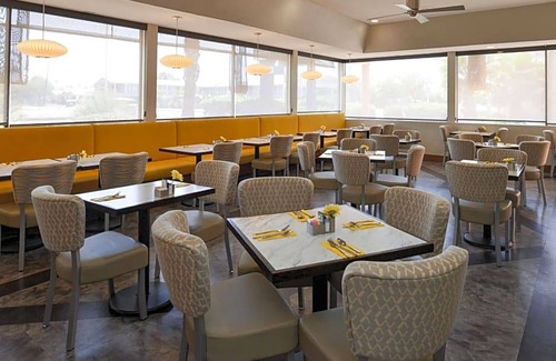Dunbar Spring Hotel | 2-Star Hotel ∙ Best Western Royal Sun Inn & Suites