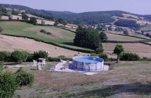 Montigny-en-Morvan Villa | 2 steps from :Lac de Pannecière and beach, private swimming pool