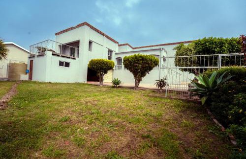 Port Elizabeth House | 2 Stone's Throw