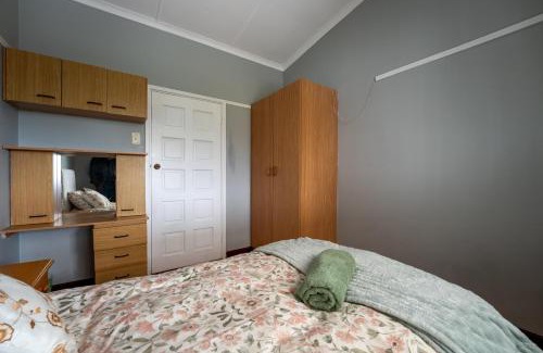 Port Elizabeth House | 2 Stone's Throw