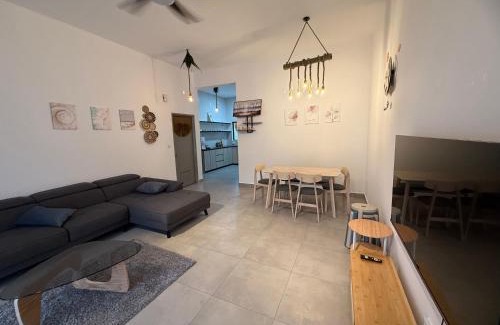 Tanah Rata Apartment | 2 Storey Terrace 39 night market