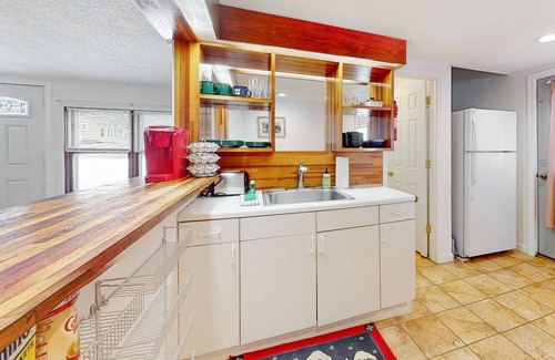 Rochester Apartment | 2-story riverfront apt with mountain views, firepit, 2 canoes, hammock, & AC