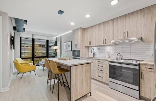 Navy Yard Hotel | 2 Units | Breathtaking DC Getaway w/Rooftop Views | Walk to Parks & Museums