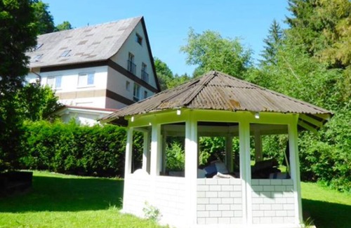 Herdwangen Schoenach Apartment | 2 Zi. FeWo in Waldrandlage mit großem Grundstück