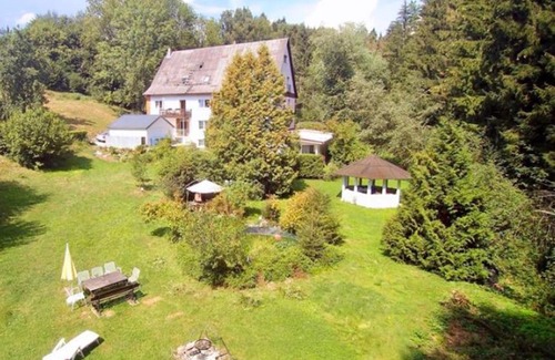 Herdwangen Schoenach Apartment | 2 Zi. FeWo in Waldrandlage mit großem Grundstück