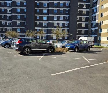 Giessen Apartment | 2 Zimmer Apartment in Linden mit Einzelbetten, Balkon, WLAN, Parkplatz -GI03