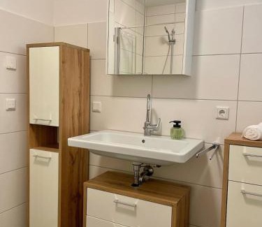 Giessen Apartment | 2 Zimmer I frei parken I Balkon