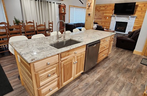 Tunkhannock Township Ski Chalet | 20 Min from Ski Lift & Private Hot Tub, Fire Pit, Game Room, Fireplace