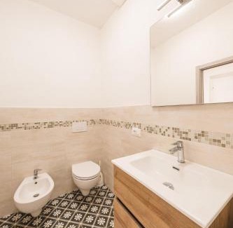 La Spezia Apartment | 20 minuti a piedi dalla stazione CENTRALE