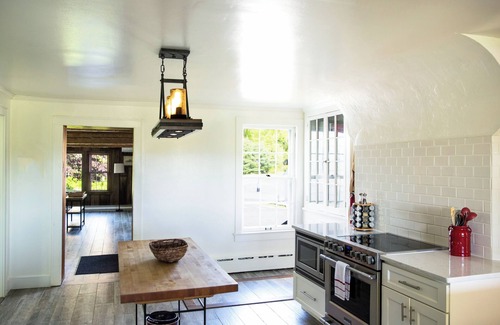 Milford Other | 200-Acre Mountain Retreat w/House, Cottage & Pool