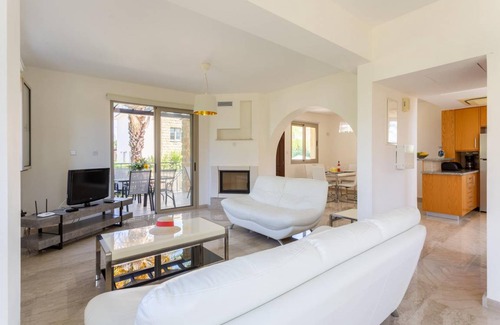 Polis Villa | 200 m² Villa ∙ 4 bedrooms ∙ 8 guests