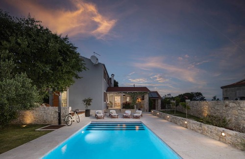 Visocane Villa | 200 m² Villa ∙ 4 bedrooms ∙ 10 guests