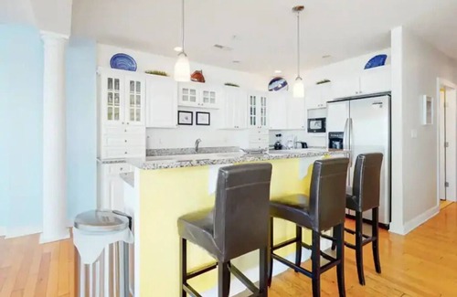 Little Salisbury House | ⭐️201 St. Kitts Gorgeous 50 steps to Beach Freshly Painted⭐️