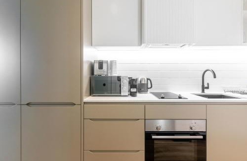 Sea Point Apartment | 202 Marvol - Studio Apartment in Sea Point Near Beaches Cafes