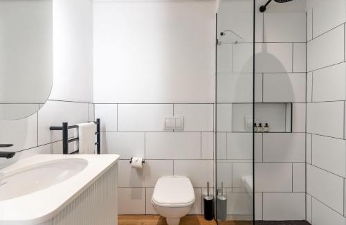 Sea Point Apartment | 202 Marvol - Studio Apartment in Sea Point Near Beaches Cafes