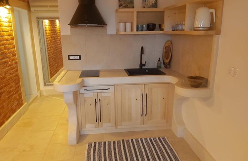 Preko Apartment | 2022 RENOVATED apartment on the beach