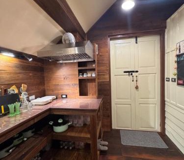 Song Phi Nong Cabin | 206 Wan Warn, 3 wooden houses in Kaeng Krachan Forest