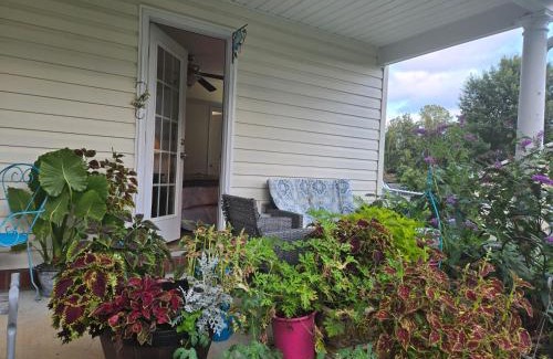 Lynchburg House | 2066 Hawkins Mill Road