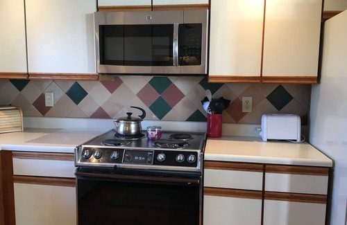 Ogunquit - Wells House | 209 Ocean Ave, Moody Beach, Wells MainenPrivate Oceanfront Home