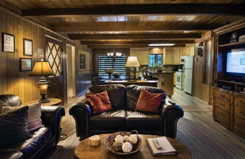 North Wawona Ski Chalet | 20B We-Dunn-It