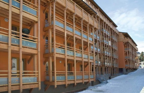 Font-Romeu-Odeillo-Via Apartment | 20m from ski lifts, fitness, swimming pool, sauna, hammam, terrace, balcony, tv, ski locker, 66m²