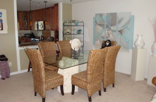 Palm Valley Condo | 210 m² Condo ∙ 3 bedrooms ∙ 6 guests
