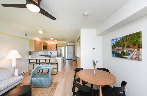 Hornby Island Apartment | #212 Eagle at Hornby Island Resort