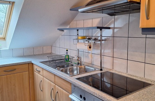 Mariensiel Apartment | 212 large attic apartment with balcony - 212 attic apartment with large balcony