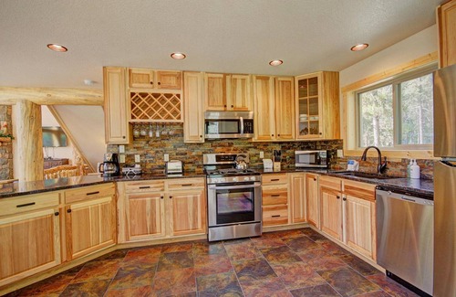 Blue River House | 213 m² House ∙ 3 bedrooms ∙ 8 guests
