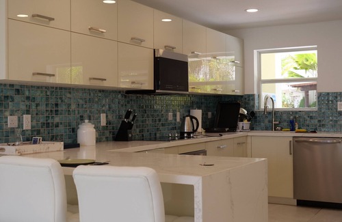 Jolly Harbour Villa | 217B Luxury villa in lovely Jolly Harbour with WiFi, 3 Minutes walk to the beach