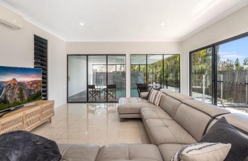 Moffat Beach House | 22 Seaview Terrace Moffat Beach