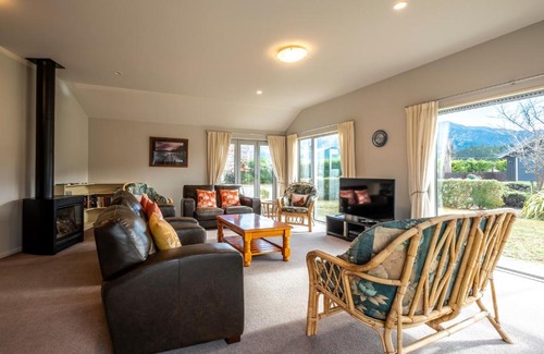 Hanmer Springs House | 22 Tarndale Place