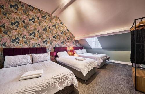 Londonderry House | 22 The Square